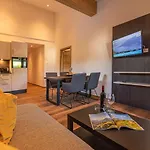 Tevini Boutique By We Rent