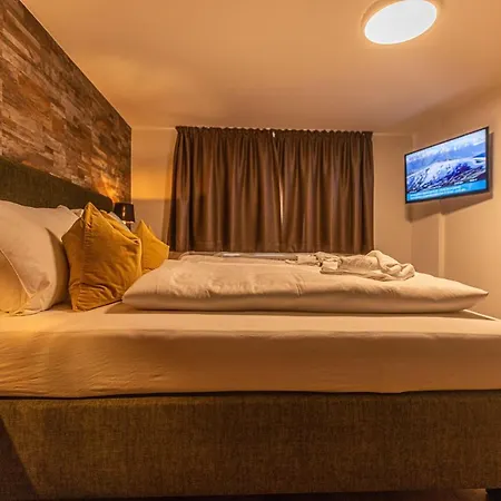 Lägenhet Tevini Boutique By We Rent Zell am See