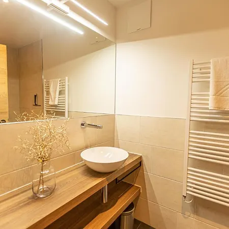 Tevini Boutique By We Rent * Zell am See