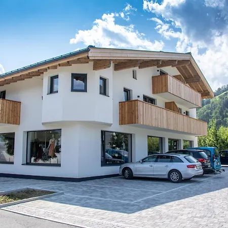 Tevini Boutique By We Rent Lejlighed Zell am See