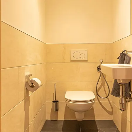 Tevini Boutique By We Rent *