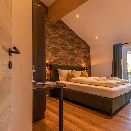 Tevini Boutique By We Rent *