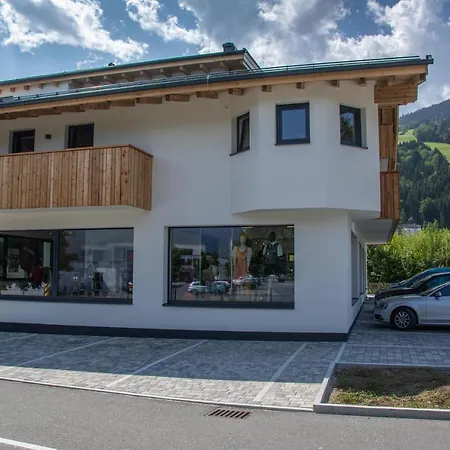 Tevini Boutique By We Rent Apartman